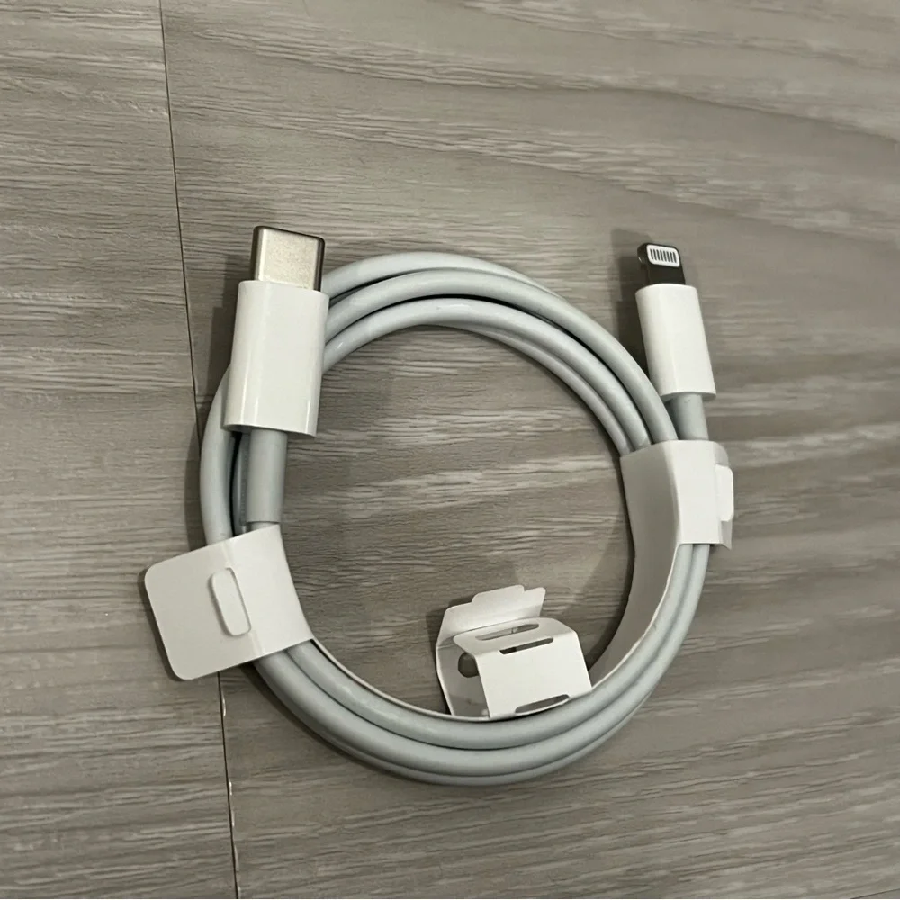 NEW Apple USB-C to Lightning Charging Cable